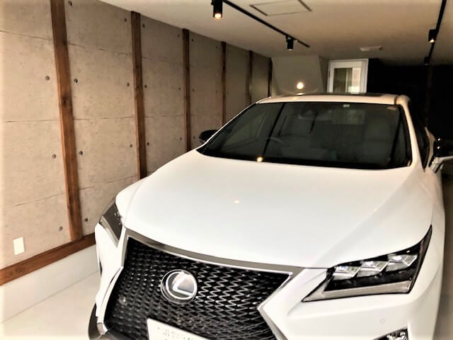 ガレージハウス守山 EAST(東館)